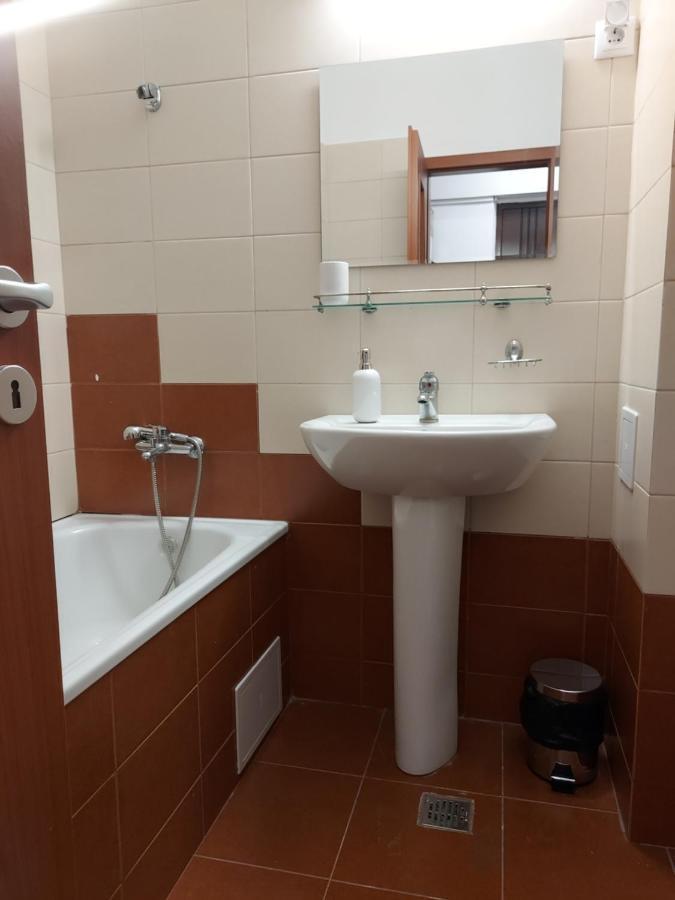 Bya Dream Village Iasi Eksteriør billede